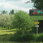 Ferme Cidricole Hugues Desfrieches B&B 3*