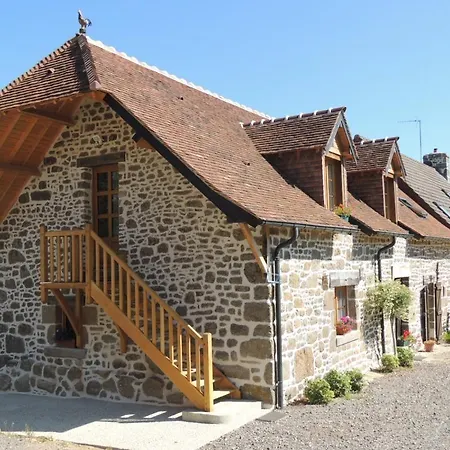 فندق مبيت وإفطار Ferme Cidricole Hugues Desfrieches 3*