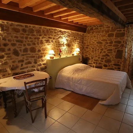 Ferme Cidricole Hugues Desfrieches Bed & Breakfast