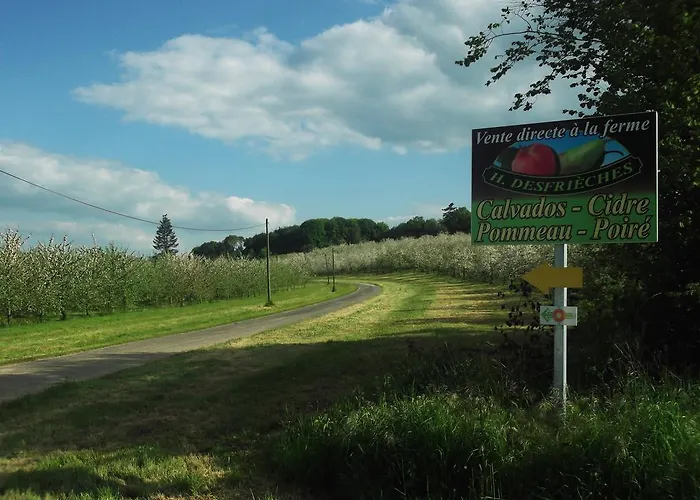 Ferme Cidricole Hugues Desfrieches 3* Sainte-Marguerite-de-Carrouges